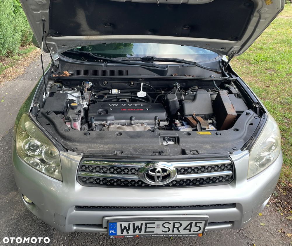 Toyota RAV4 2.0 VVT-i Premium - 11