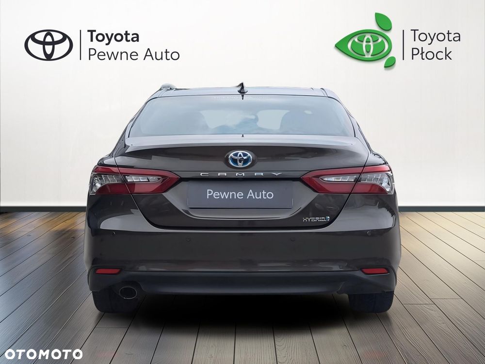 Toyota Camry 2.5 Hybrid Executive CVT - 6