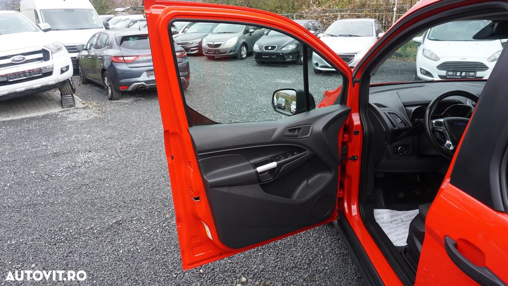 Ford Tourneo Connect 1.5 EcoBlue Start-Stop Titanium - 5