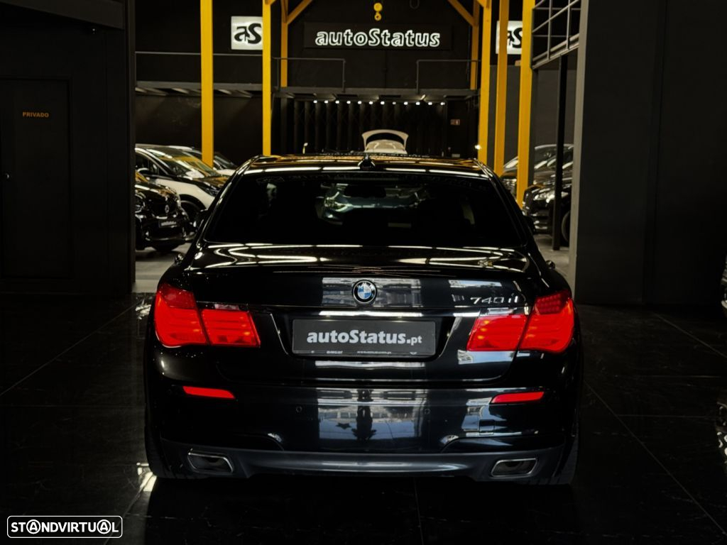 BMW 740 d xDrive Pack M - 13