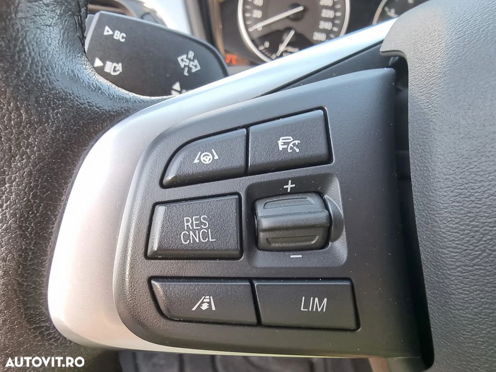 BMW X1 xDrive20d AT - 25