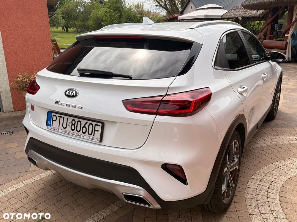 Kia XCeed 1.4 T-GDI L Business Line - 4