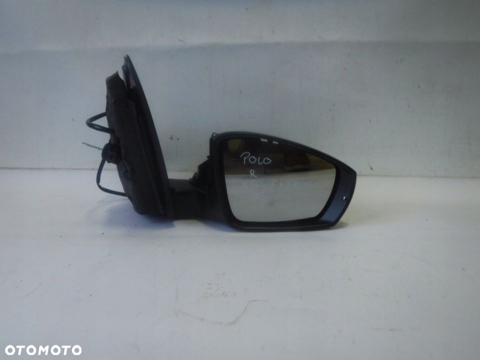 POLO 09R- 6R LUSTERKO PRAWA RĘCZNE + 2 PIN EU - 1