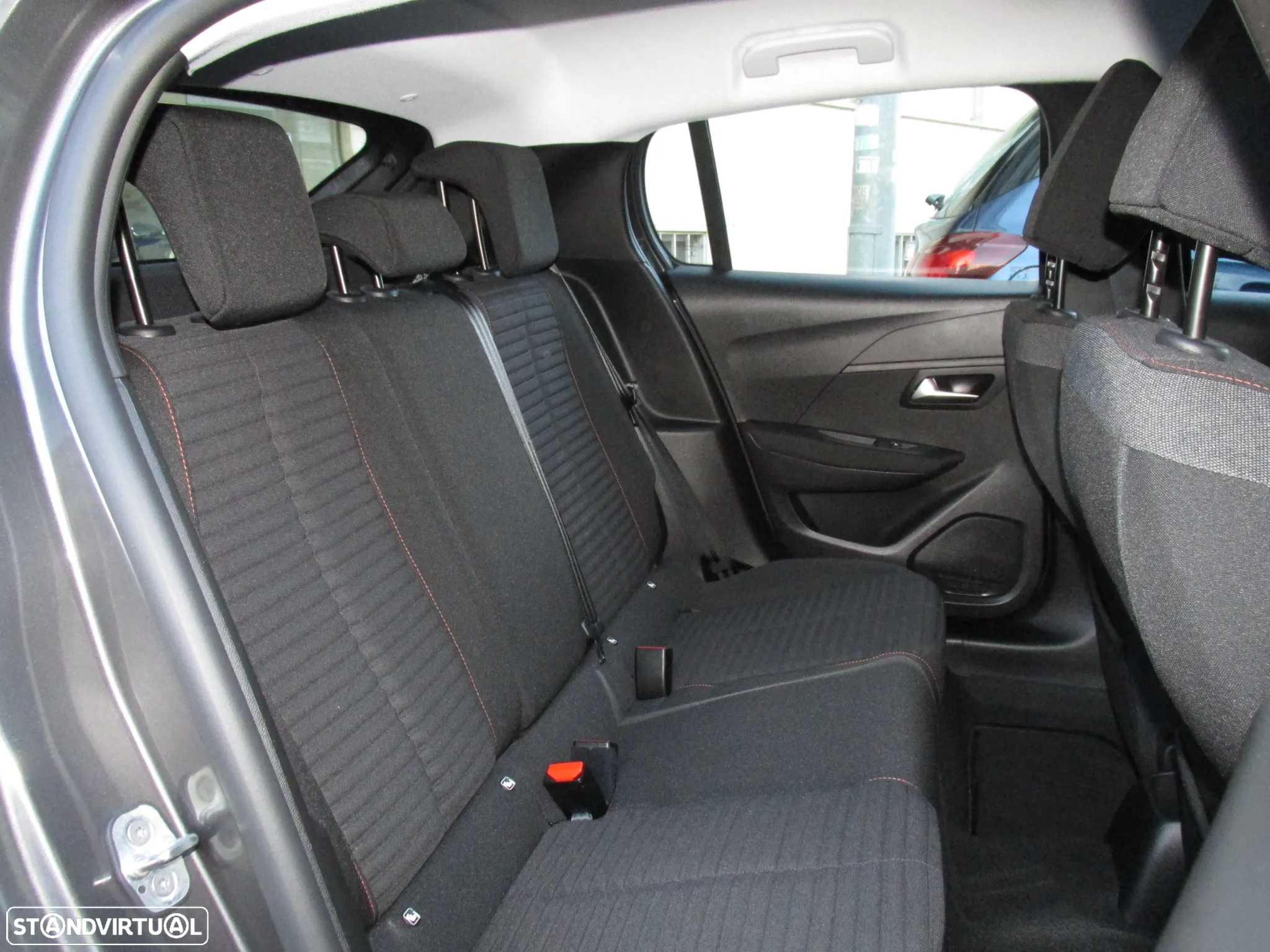Peugeot 208 1.2 PureTech Active Pack - 16