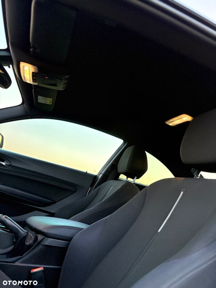 BMW Seria 2 218d Sport Line - 22