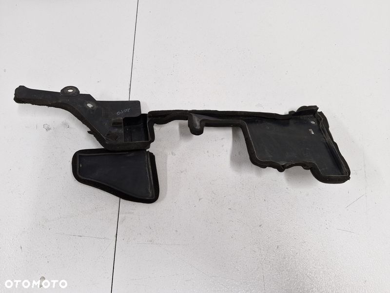 RENAULT KADJAR  KIEROWNICA PROWADNICA POWIETRZA PRAWY PRZÓD 214984791R - 1