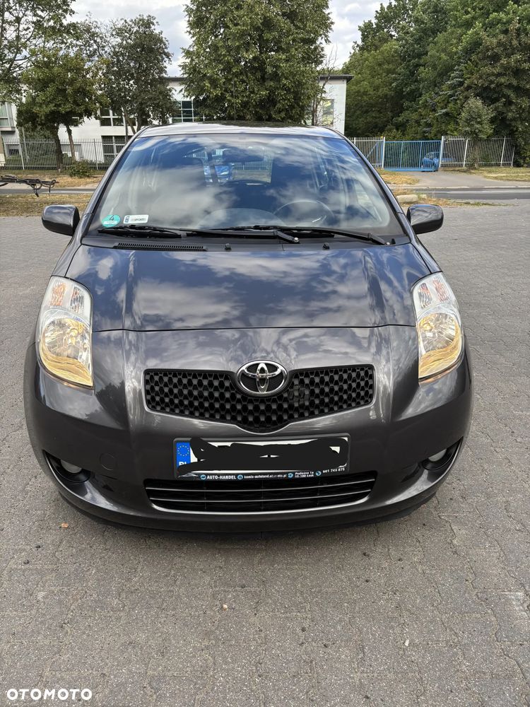 Toyota Yaris 1.3 Sol - 5