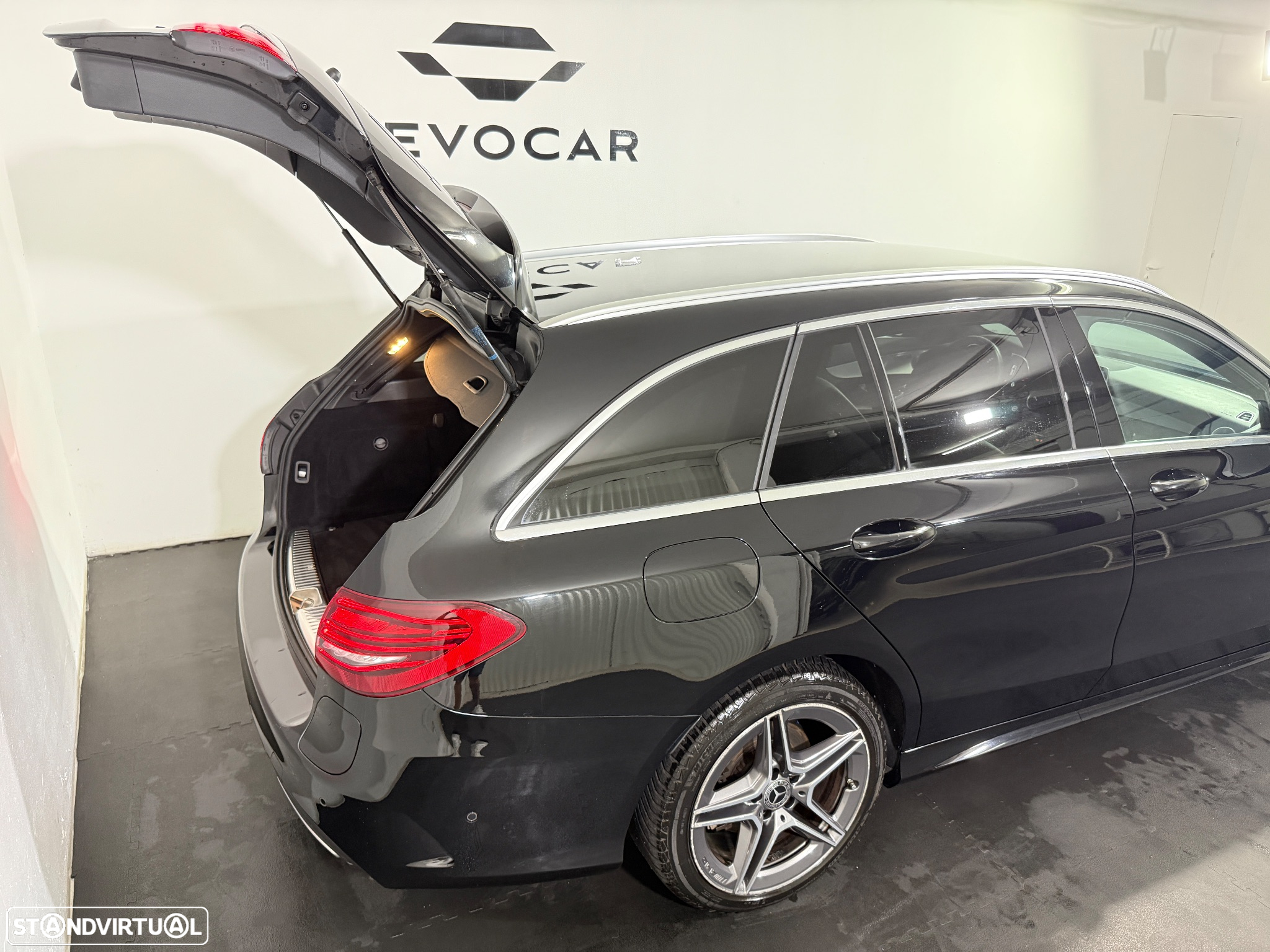 Mercedes-Benz C 300 de AMG Line - 29