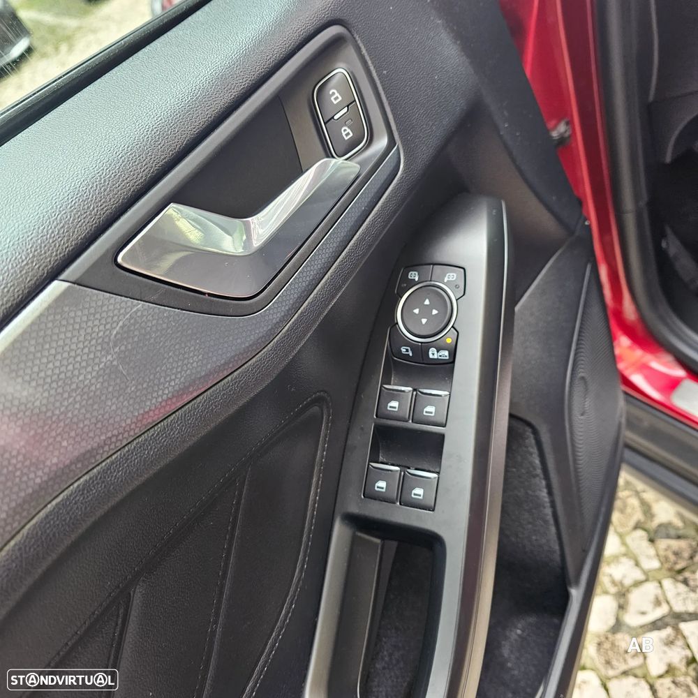 Ford Focus 1.0 EcoBoost Active - 15