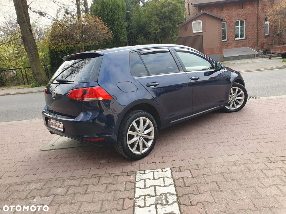 Volkswagen Golf - 33