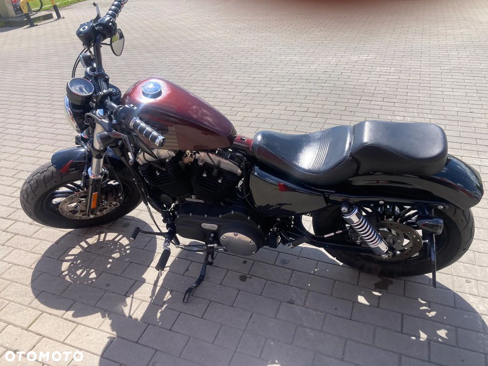 Harley-Davidson Sportster Forty-Eight - 23