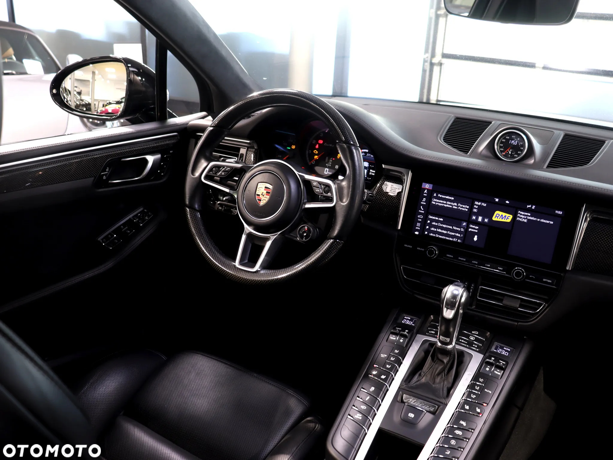 Porsche Macan Turbo - 18