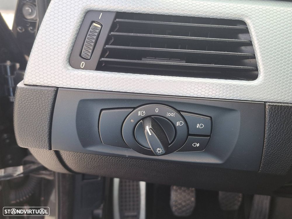 BMW 320 d Coupe - 26