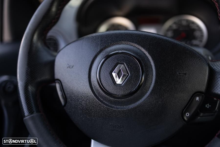 Renault Clio 2.0 16V Sport - 42