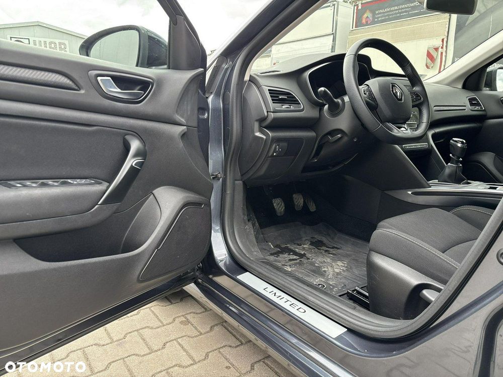 Renault Megane 1.3 TCe FAP Limited - 10
