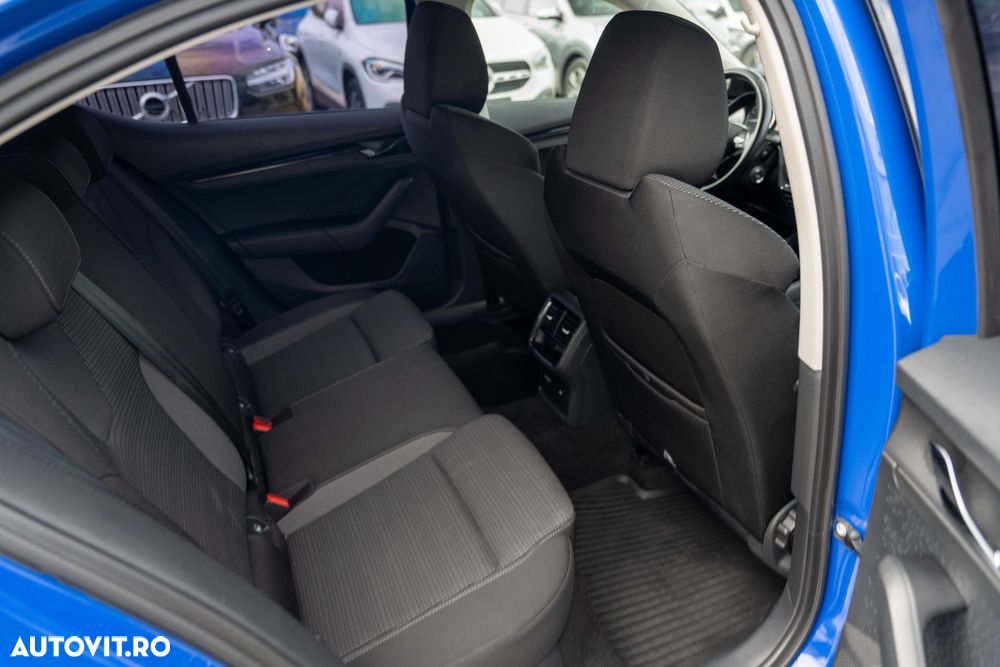 Skoda Octavia 1.0 TSI DSG Mild Hybrid Style - 9
