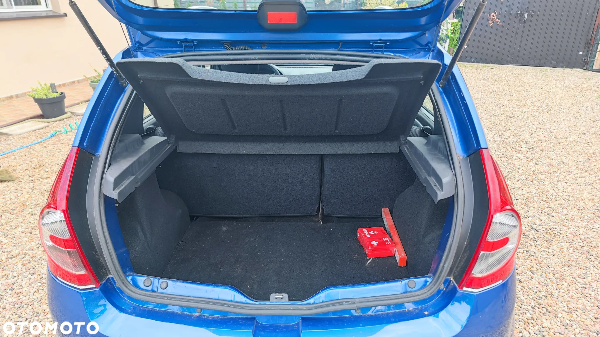 Dacia Sandero Stepway 1.6 - 9