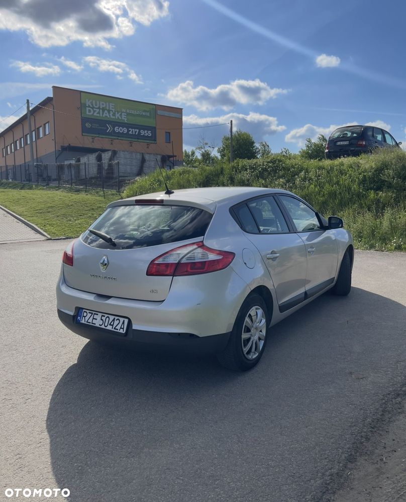 Renault Megane 1.5 dCi Dynamique - 5