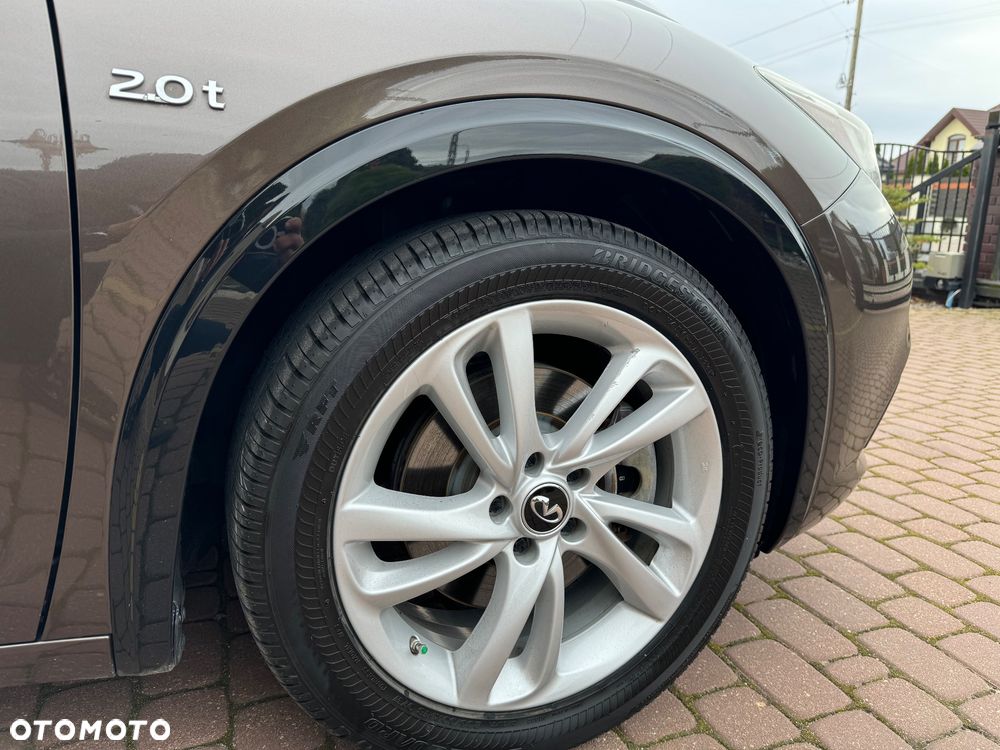 Infiniti QX30 2.0t DCT AWD Premium - 11