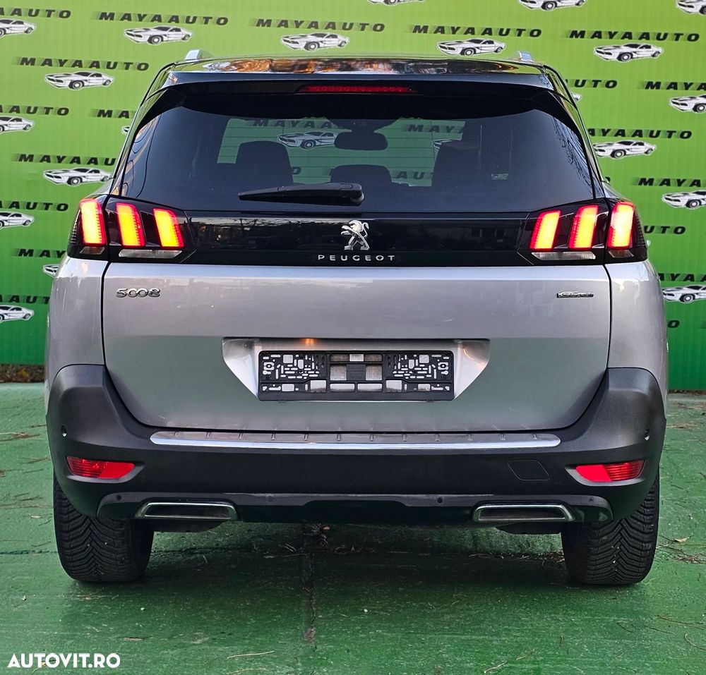 Peugeot 5008 - 10