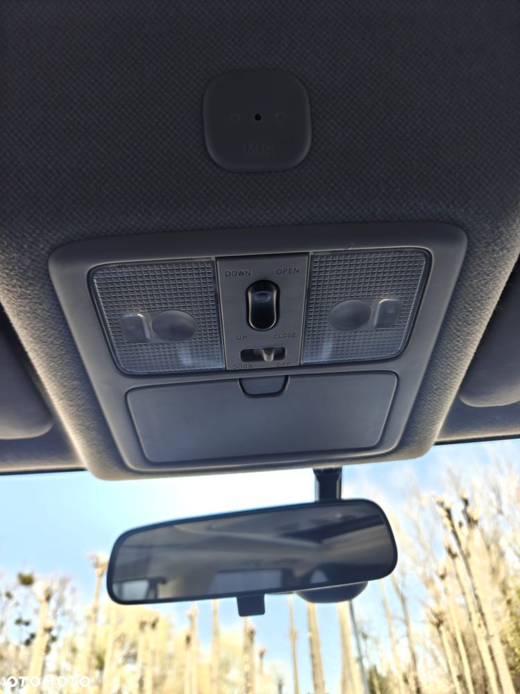 Nissan X-Trail 2.0 dCi 4x4 DPF Platinum - 29