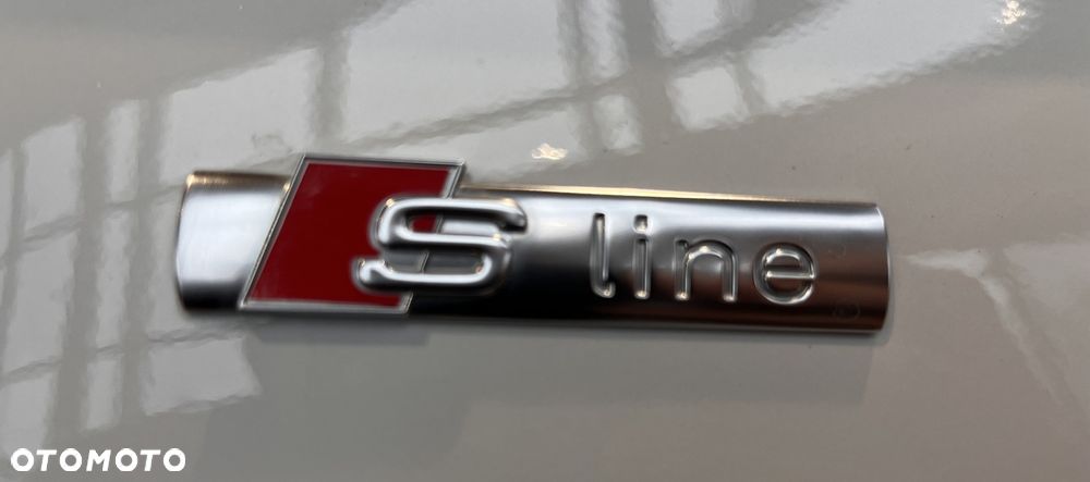 Audi A1 Sportback 1.6 TDI S line Sportpaket - 19