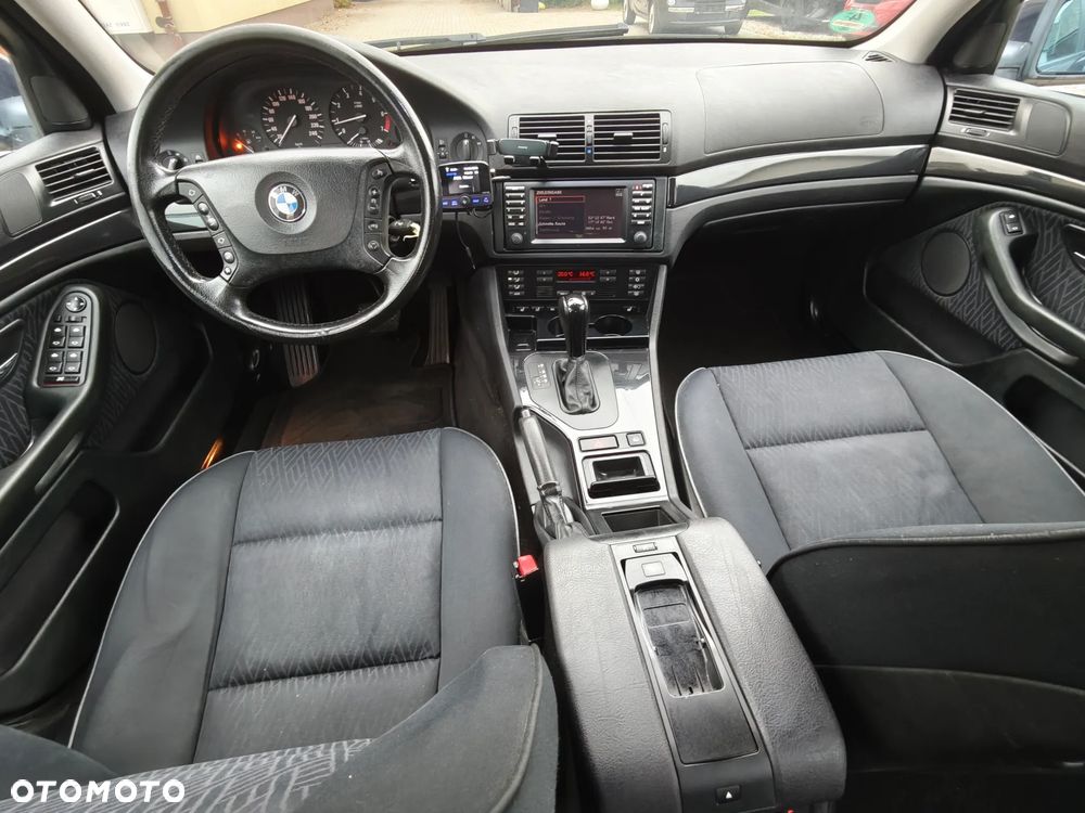 BMW Seria 5 - 22