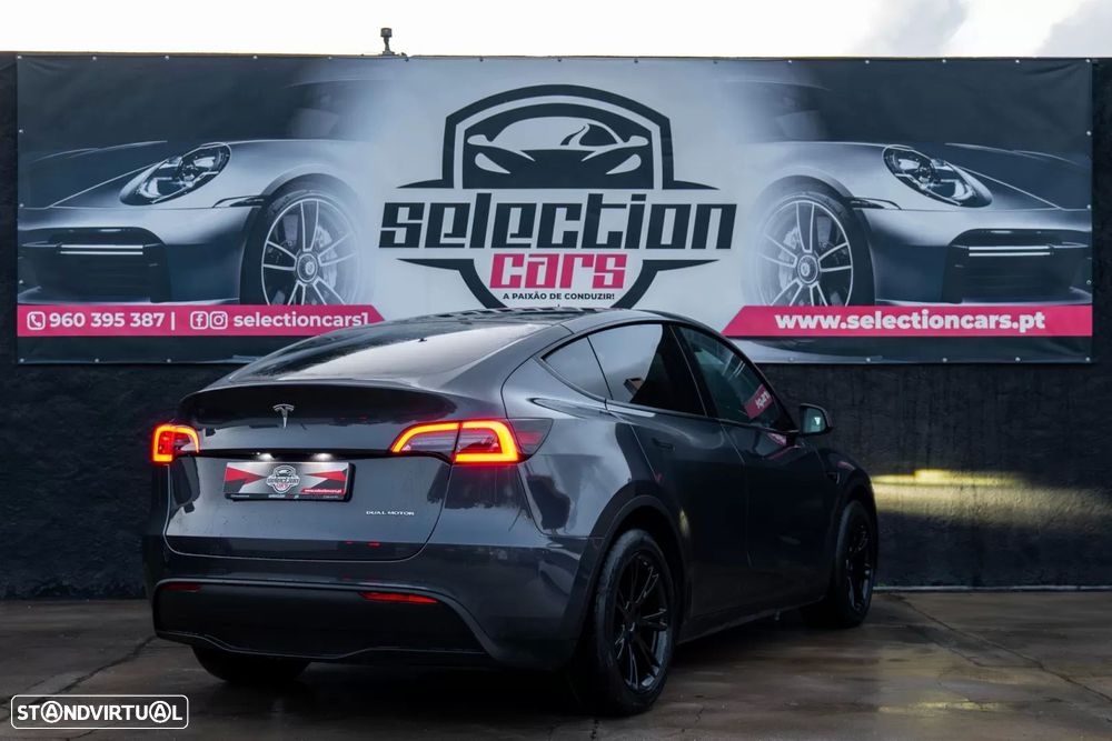 Tesla Model Y Long Range Dual Motor AWD - 7