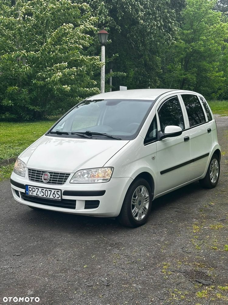 Fiat Idea 1.4 8V - 1
