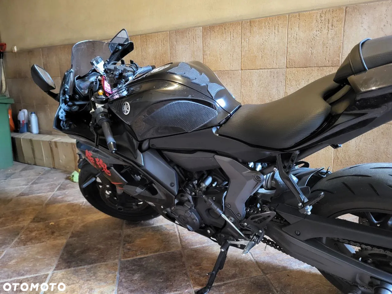 Yamaha R7 - 7
