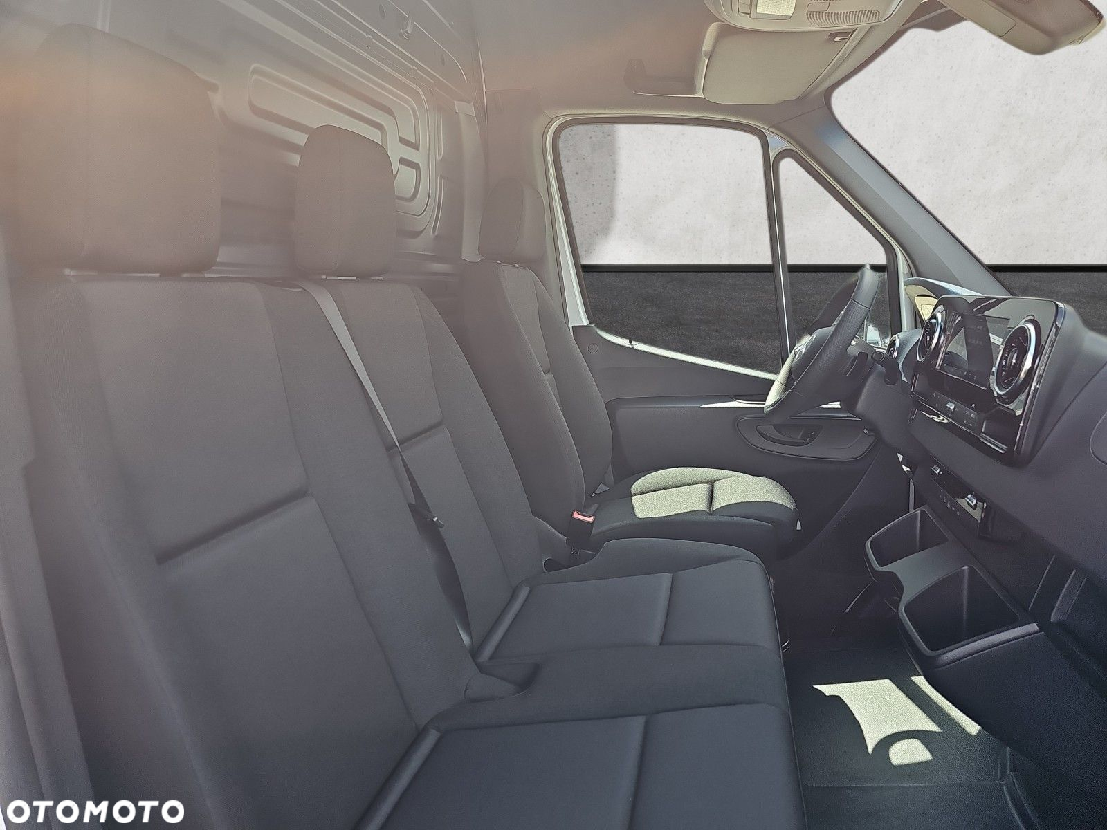 Mercedes-Benz Sprinter 319 CDI - 14