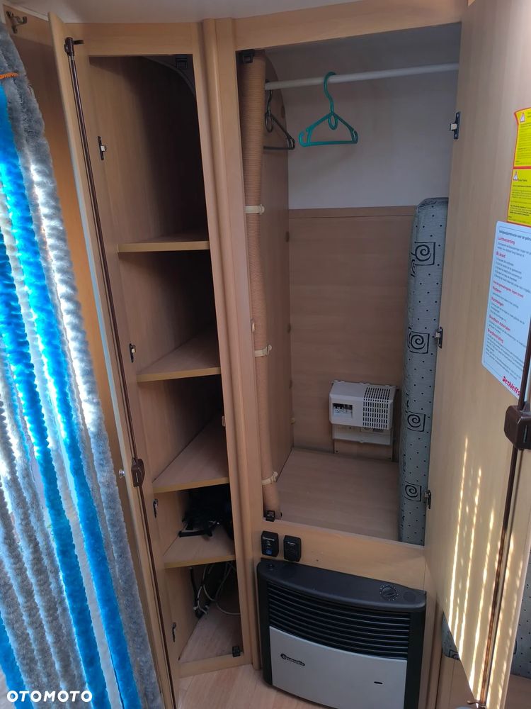 Dethleffs EF2 Camper - 17