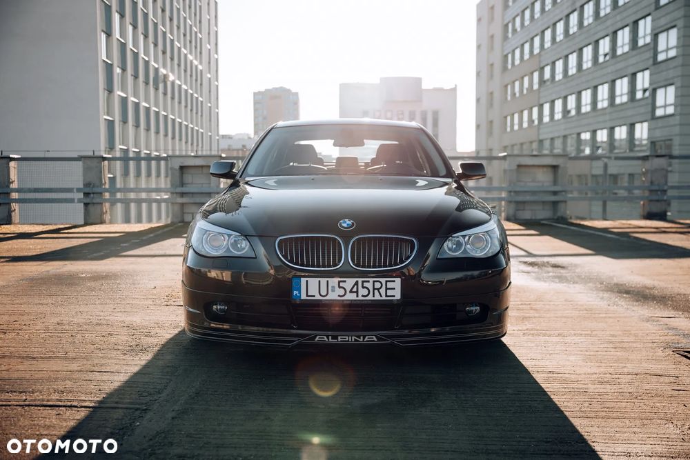 BMW Seria 5 545i - 2