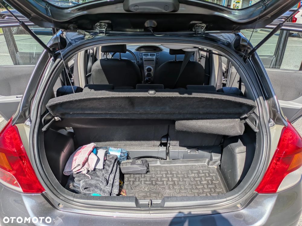 Toyota Yaris 1.33 Luna - 10