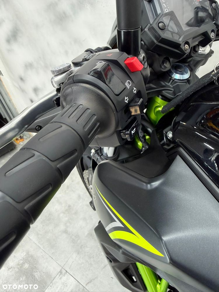Kawasaki Z 650 - 21