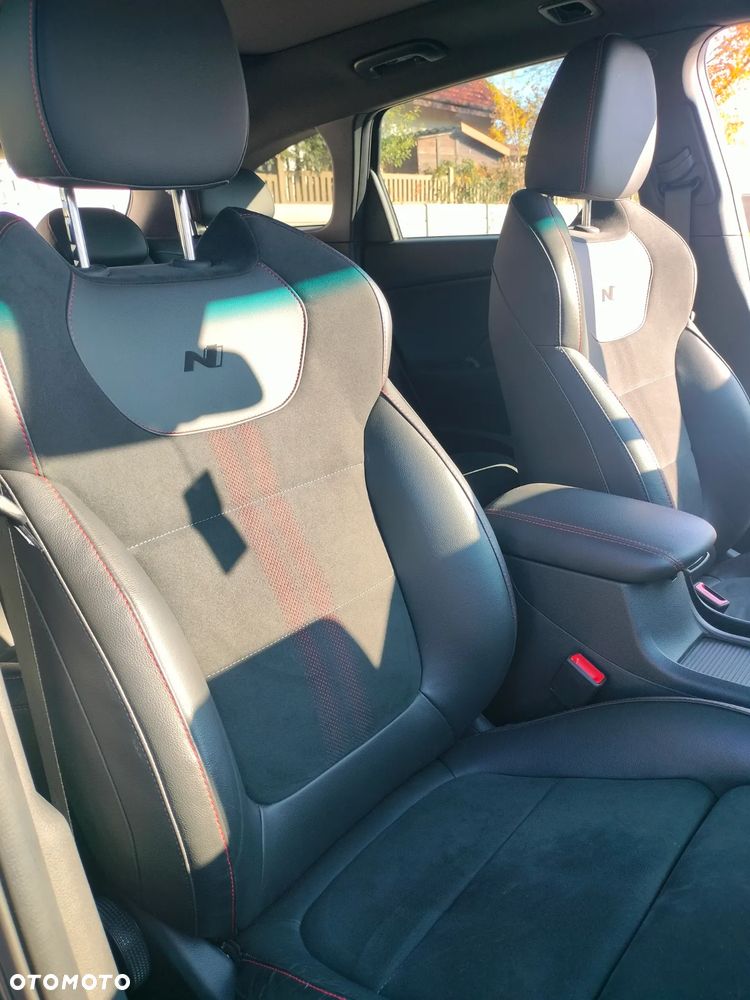 Hyundai i30 1.5 T-GDI 48V-Hybrid DCT N-Line - 13