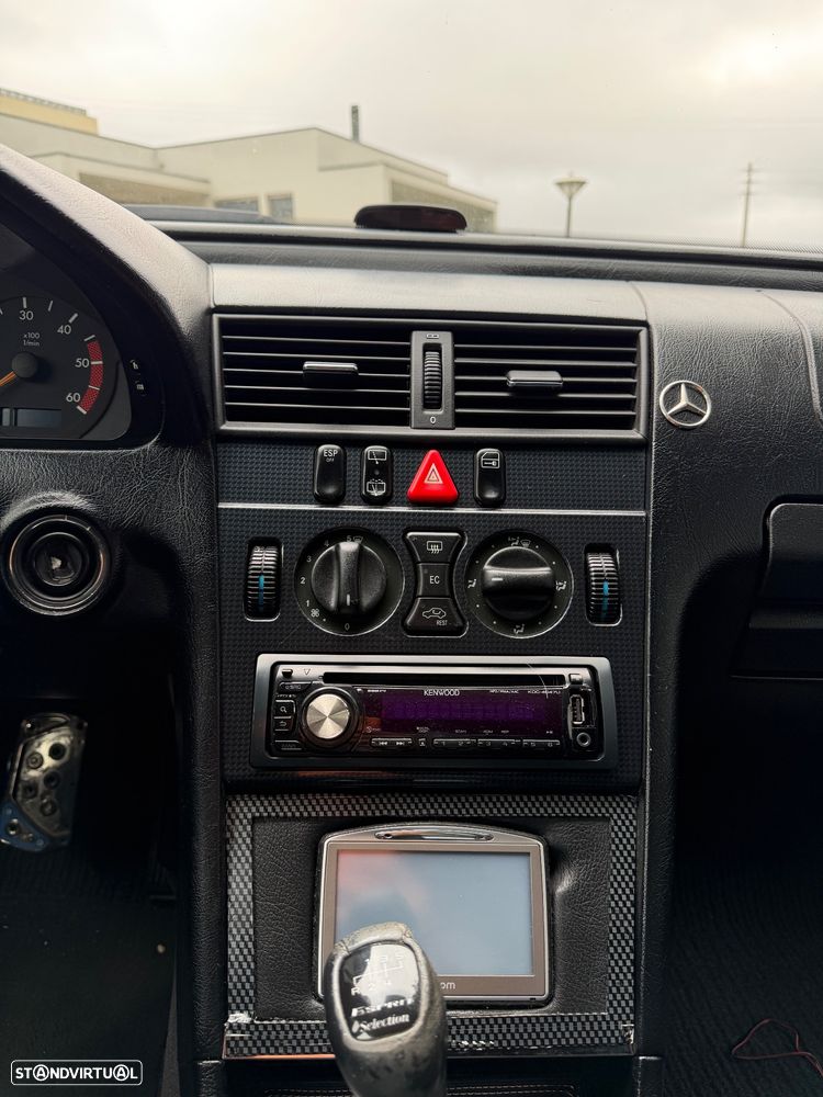 Mercedes-Benz C 200 - 7