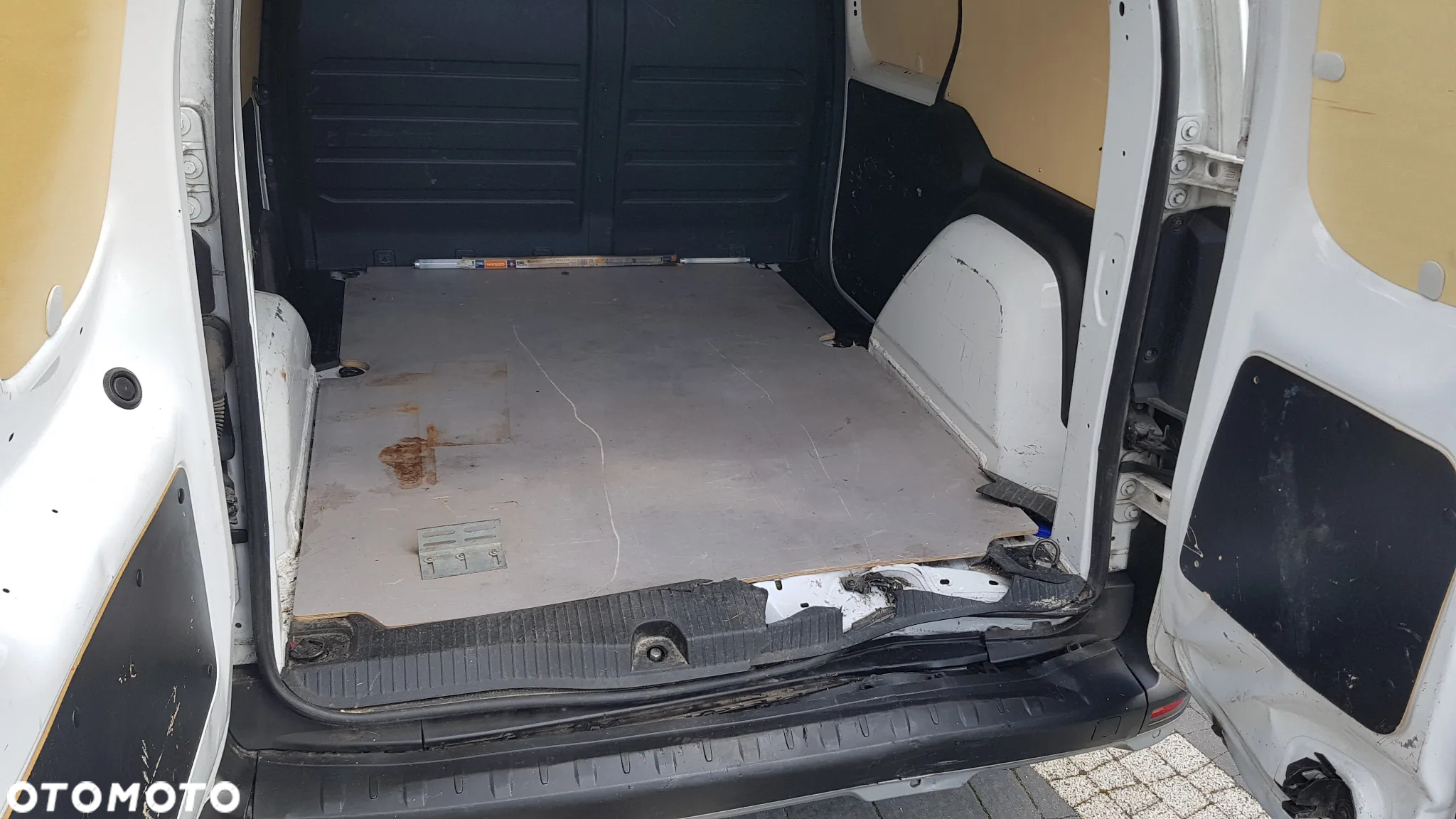 Renault Kangoo 1.5 BlueDCi 95KM - 6
