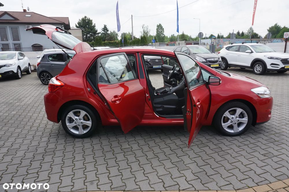 Toyota Auris 1.6 Executive - 18