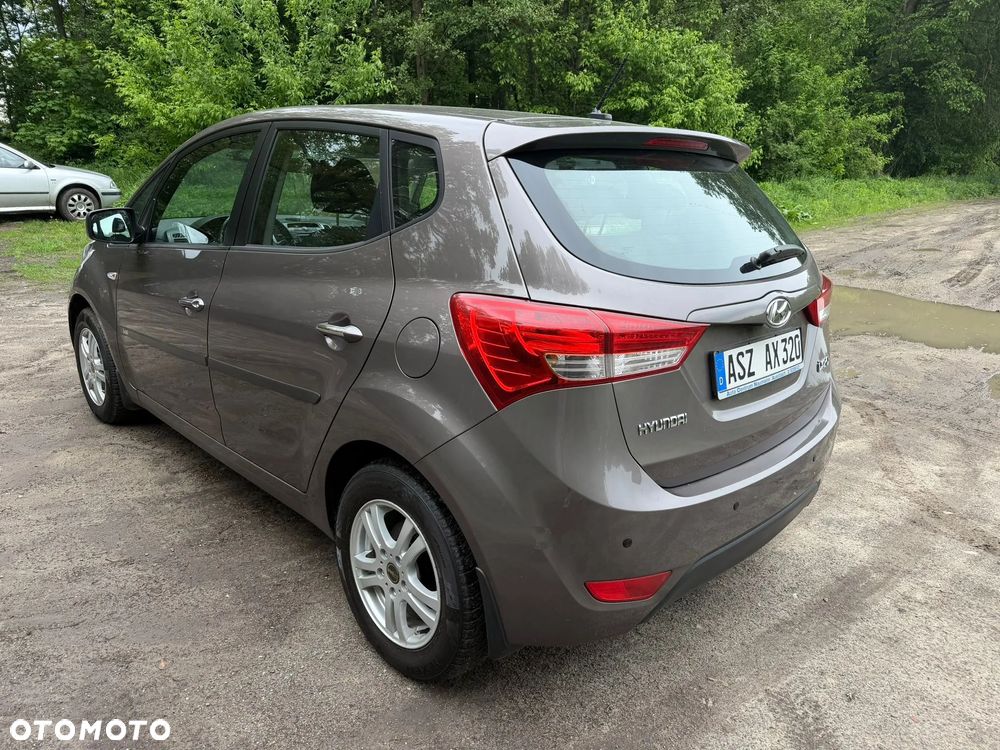 Hyundai ix20 1.6 blue Trend - 14