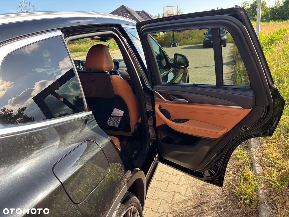 BMW X3 xDrive20d Luxury Line - 6