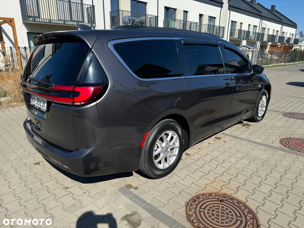 Chrysler Pacifica - 6