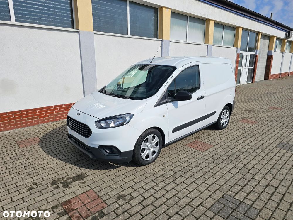 Ford Courier - 14