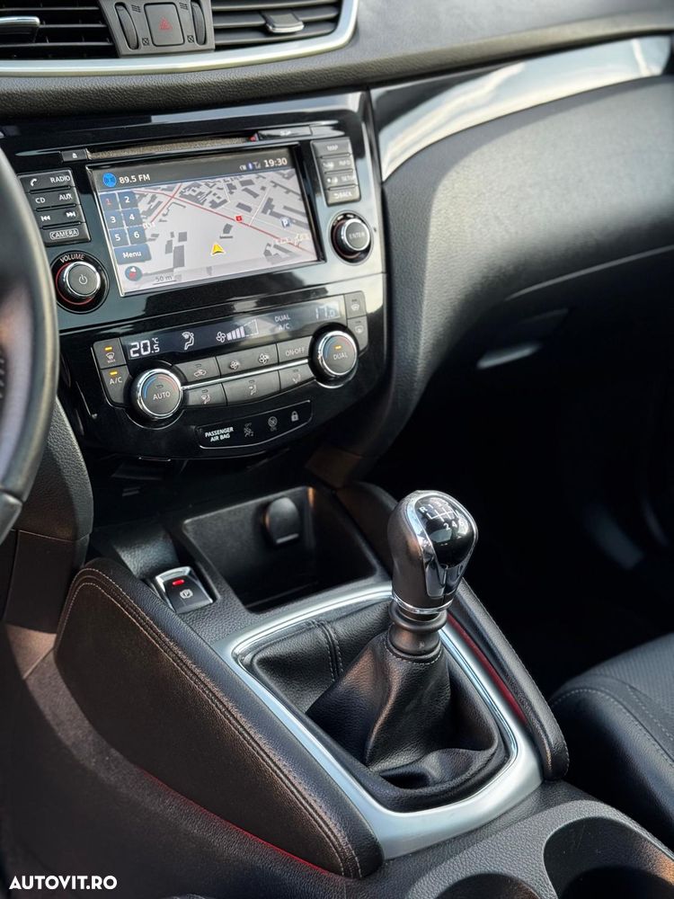 Nissan Qashqai 1.5 DCI TEKNA - 10