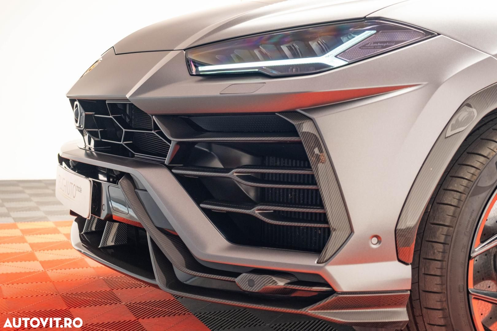 Lamborghini URUS - 31