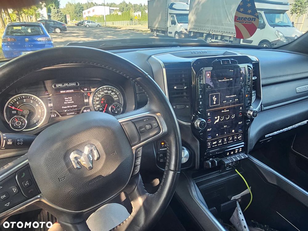 RAM 1500 Crew Cab Laramie - 8