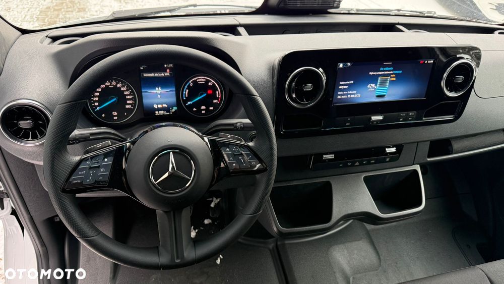 Mercedes-Benz eSprinter 420 Podwozie 4325 mm + Kontener - 13