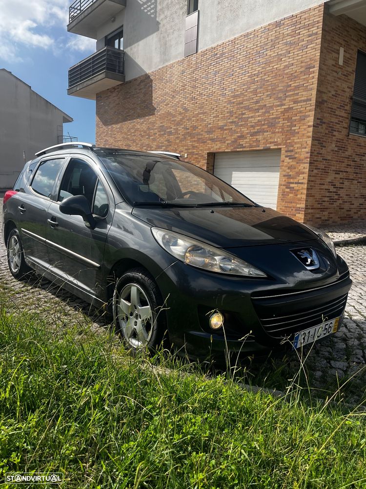 Peugeot 207 SW 1.4 Premium - 3