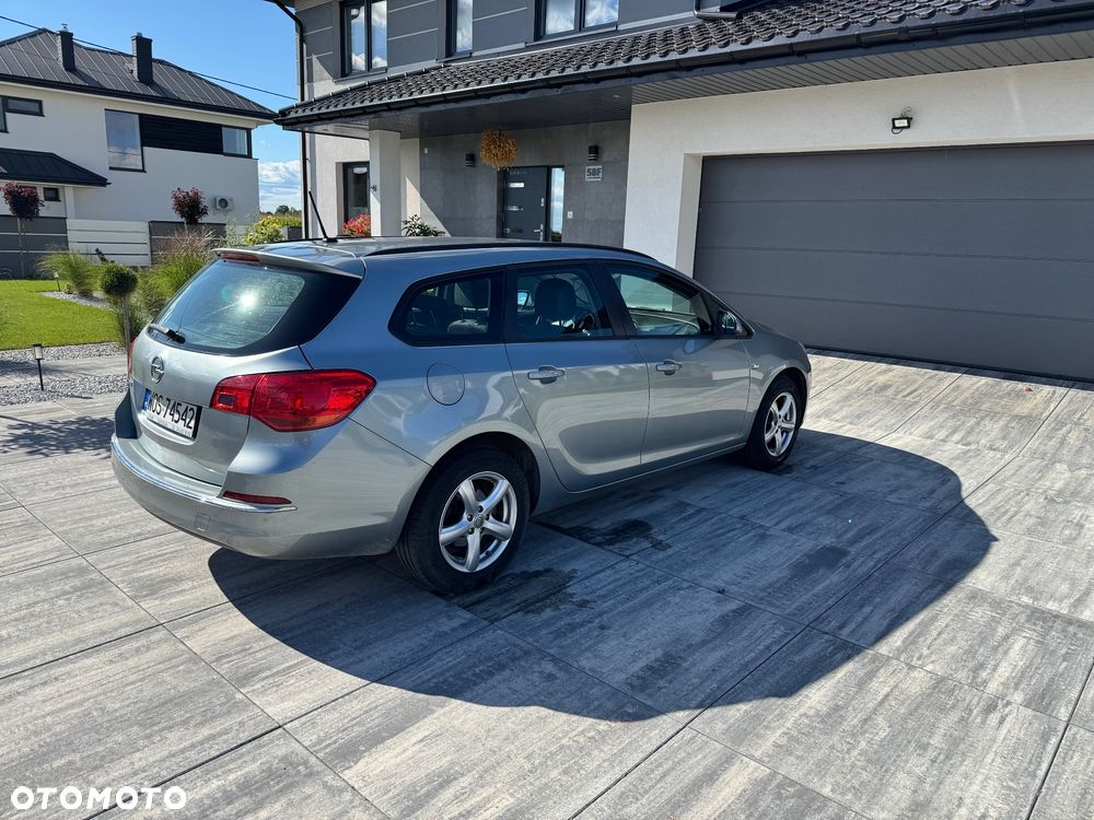 Opel Astra 2014 photo 5