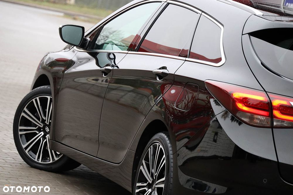 Hyundai i40 1.7 CRDi Business DCT - 17